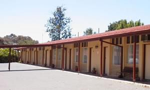 Golden Hills Motel - Accommodation Perth