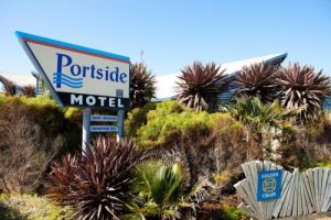 Golden Chain Portside Motel - Accommodation Perth